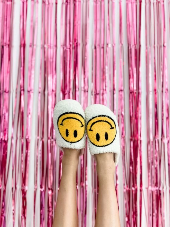 smily face slippers
