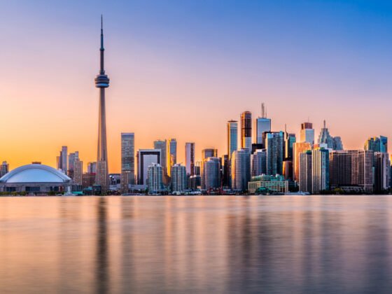 picture of Toronto skyline