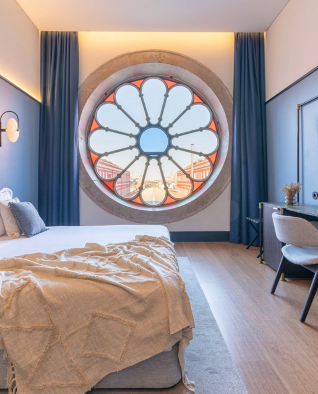 picture of a hotel room at the Editory Riverside Hotel in Lisbon, Portugal