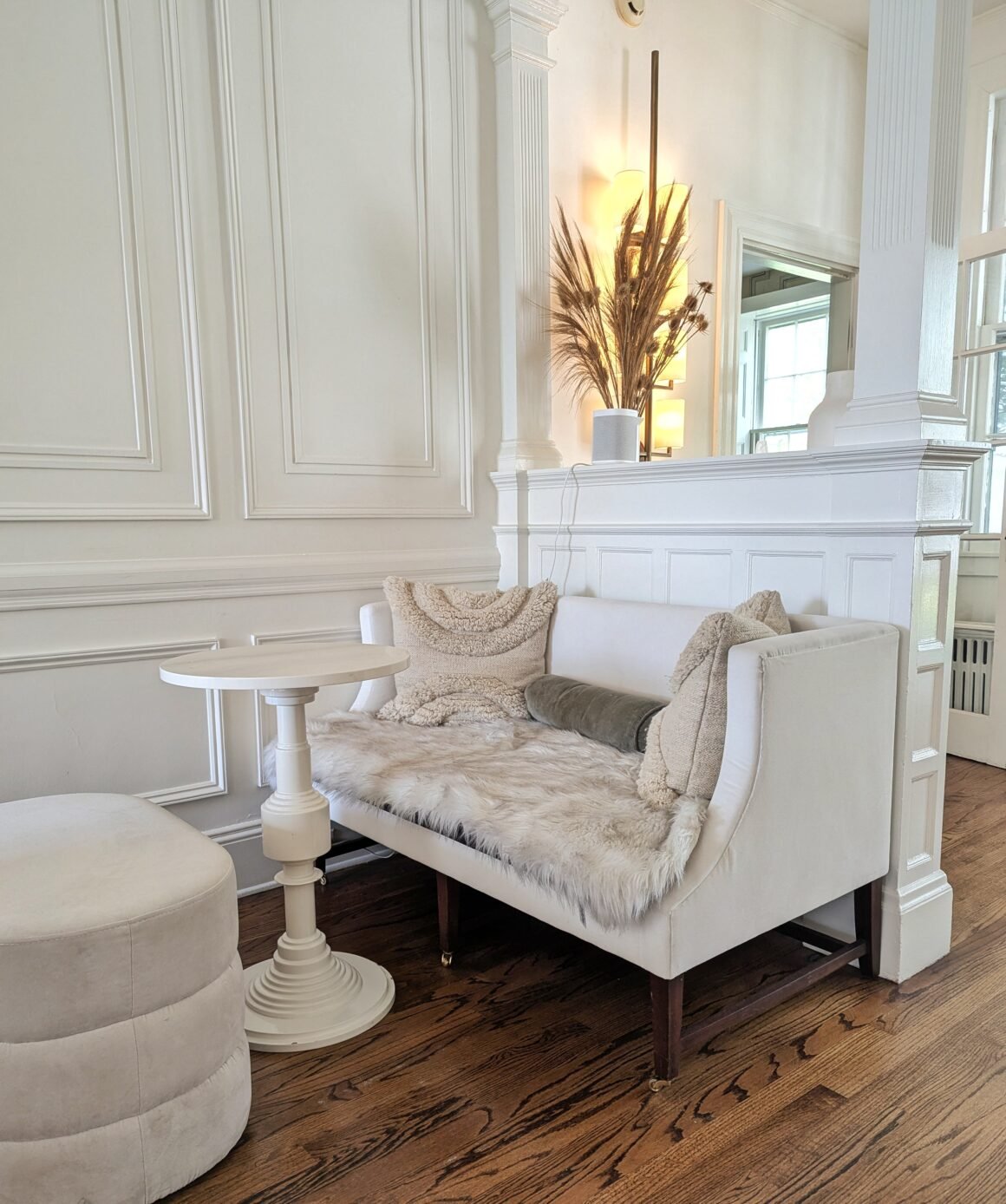 sitting room in the William Jefferds House